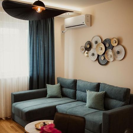 Astra Appartement Novi Sad Buitenkant foto