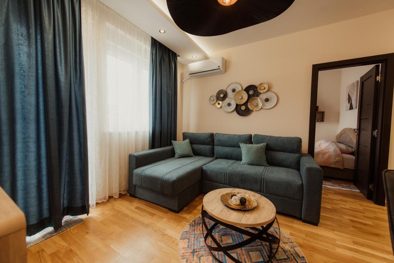 Astra Appartement Novi Sad Buitenkant foto