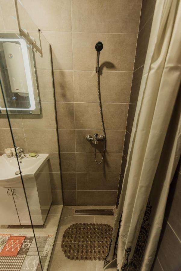 Astra Appartement Novi Sad Buitenkant foto