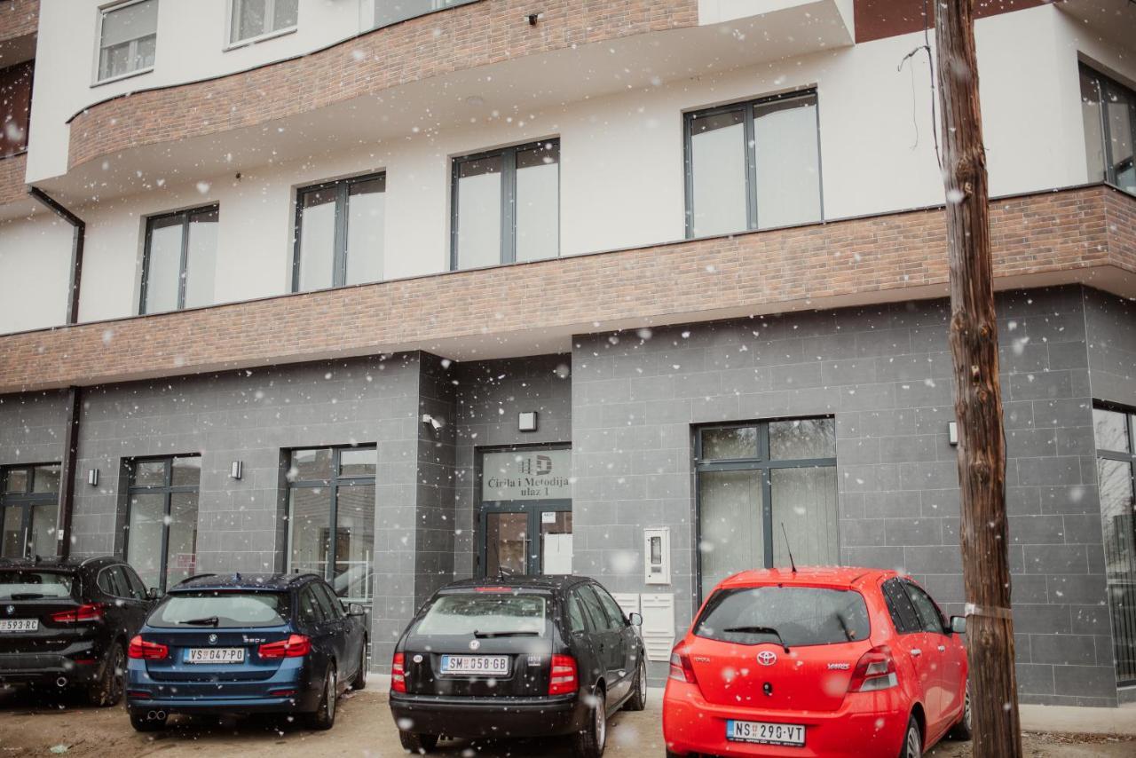 Astra Appartement Novi Sad Buitenkant foto