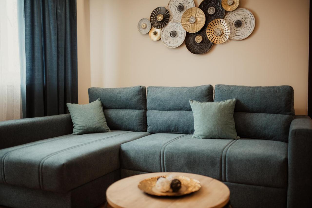Astra Appartement Novi Sad Buitenkant foto